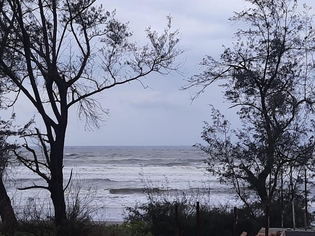 Raapan Beach Resort Mālvan Exteriér fotografie