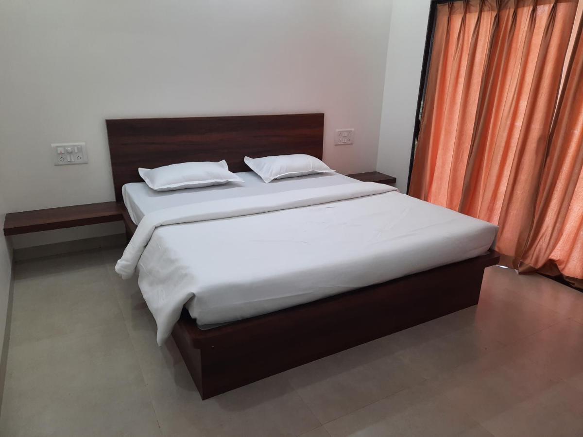 Raapan Beach Resort Mālvan Exteriér fotografie